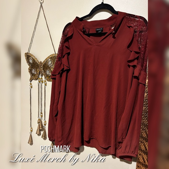 Torrid Lace Burgundy Blouse Size 1 - Picture 1 of 4